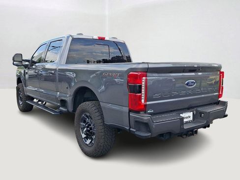 Used 2024 Ford F250 Lariat w/ Sport Appearance Package AWD/4WD image 5