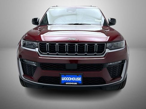 New 2026 Jeep Grand Cherokee Limited AWD/4WD image 2