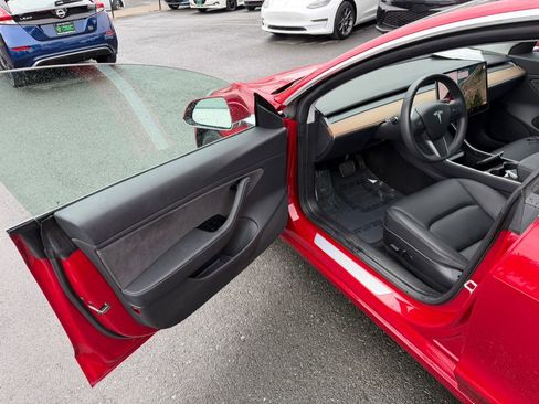 Used 2018 Tesla Model 3 Mid Range image 9