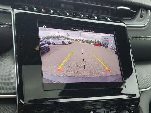 New 2025 Jeep Grand Cherokee L Laredo w/ Luxury Tech Group I image 10