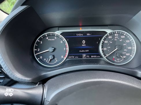 Used 2025 Nissan Sentra SV FWD image 38