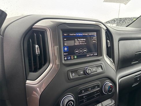 Certified 2026 Chevrolet Silverado 1500 Custom image 18