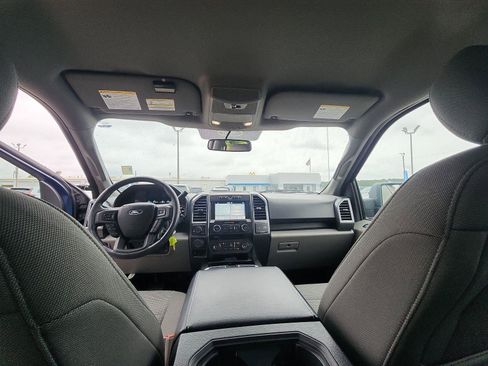 Used 2018 Ford F150 XLT w/ Equipment Group 302A Luxury AWD/4WD image 19