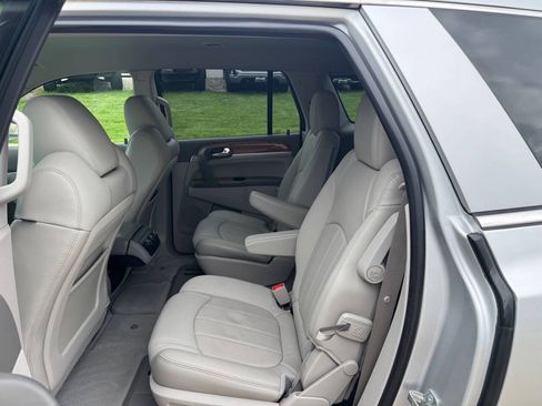 Used 2012 Buick Enclave Leather w/ LPO, Cargo Convenience Pkg FWD image 12