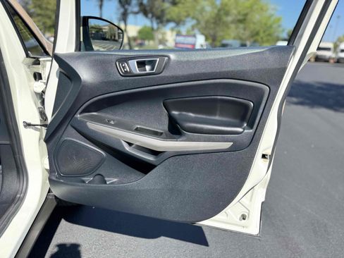 Used 2020 Ford EcoSport Titanium image 21