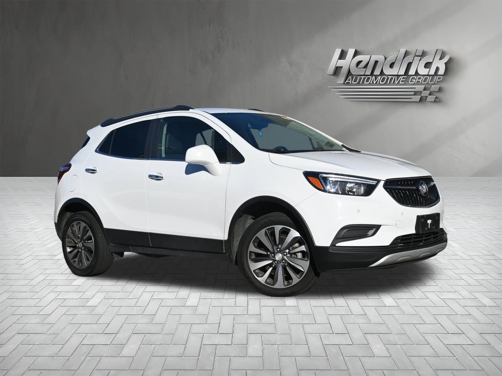 Used 2021 Buick Encore Preferred w/ Safety Package II AWD/4WD image 2