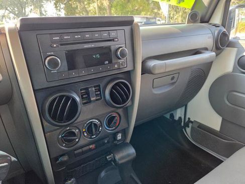 Used 2009 Jeep Wrangler X image 16