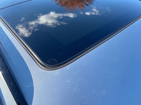 Used 2024 Cadillac XT4 Sport image 9