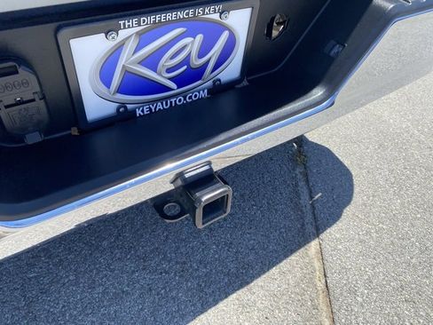 Used 2025 Chevrolet Silverado 1500 LT image 20