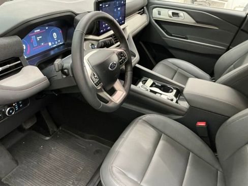 New 2026 Ford Explorer Active w/ Active Comfort Package AWD/4WD image 15
