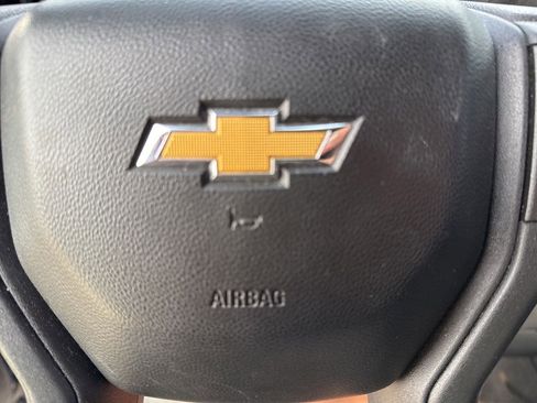 Used 2022 Chevrolet Silverado 1500 Custom image 25