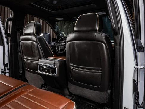 Used 2025 GMC Sierra 2500 Denali Ultimate w/ Max Trailering Package AWD/4WD image 17