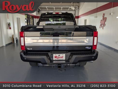 Used 2022 Ford F250 Platinum AWD/4WD image 3
