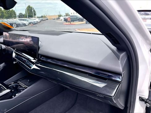 Used 2024 BMW i5 M60 w/ Premium Package AWD/4WD image 26