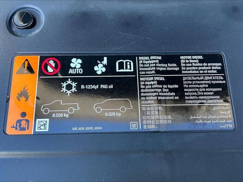 Used 2020 GMC Yukon SLT w/ Premium Edition image 32