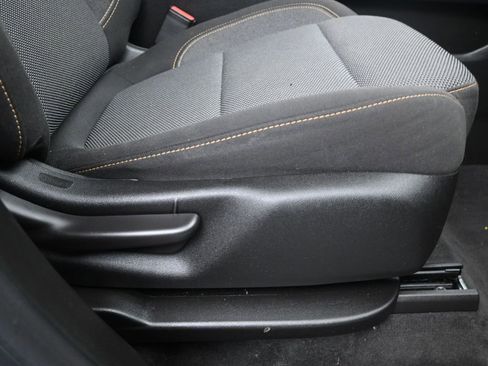 Used 2020 Chevrolet Traverse LS image 10