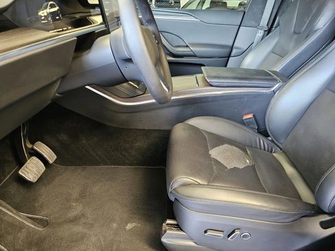 Used 2023 Tesla Model X AWD/4WD image 13