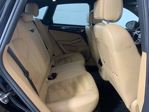 Used 2018 Porsche Macan image 40