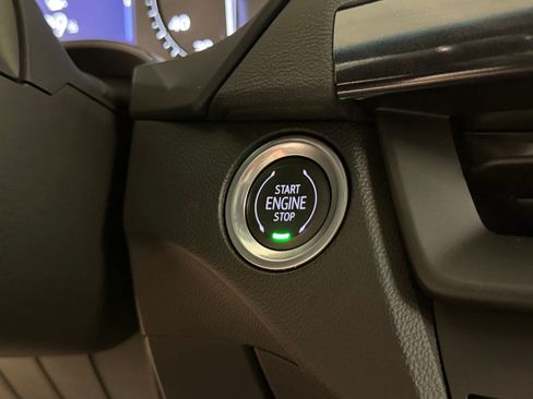 Certified 2022 Cadillac CT4 Premium Luxury RWD image 17