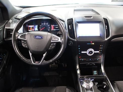 Used 2020 Ford Edge ST w/ Cold Weather Package image 25