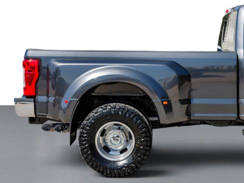 Used 2019 Ford F350 Lariat w/ Lariat Ultimate Package AWD/4WD image 6