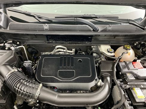 Certified 2023 GMC Acadia SLE w/ Driver Convenience Package image 24