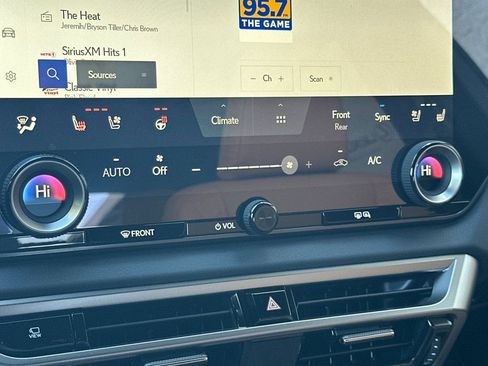 New 2026 Lexus RX 450h AWD image 17