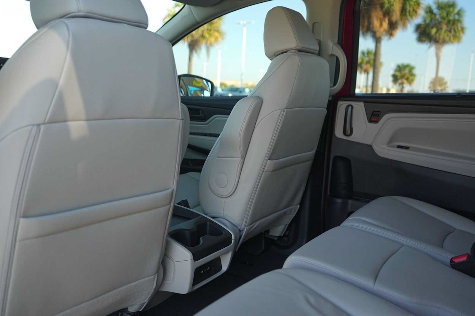 Certified 2026 Honda Odyssey EX-L image 12