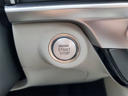 New 2025 Kia Telluride S image 32