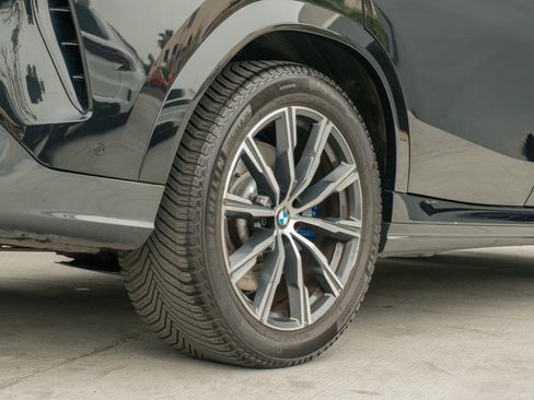 Used 2022 BMW X6 M50i w/ Premium Package image 43