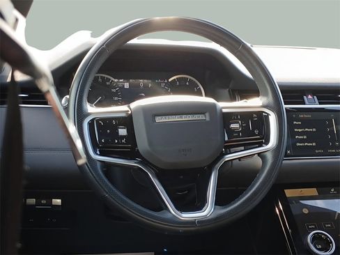 Used 2022 Land Rover Range Rover Evoque R-Dynamic SE image 9