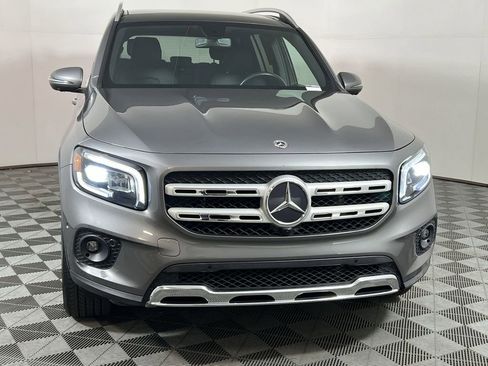 Used 2021 Mercedes-Benz GLB 250 image 3