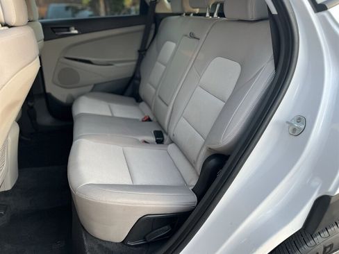 Used 2016 Hyundai Tucson SE w/ Option Group 02 FWD image 10