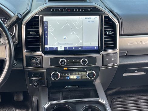 Certified 2022 Ford F450 Platinum w/ FX4 Off-Road Package image 16