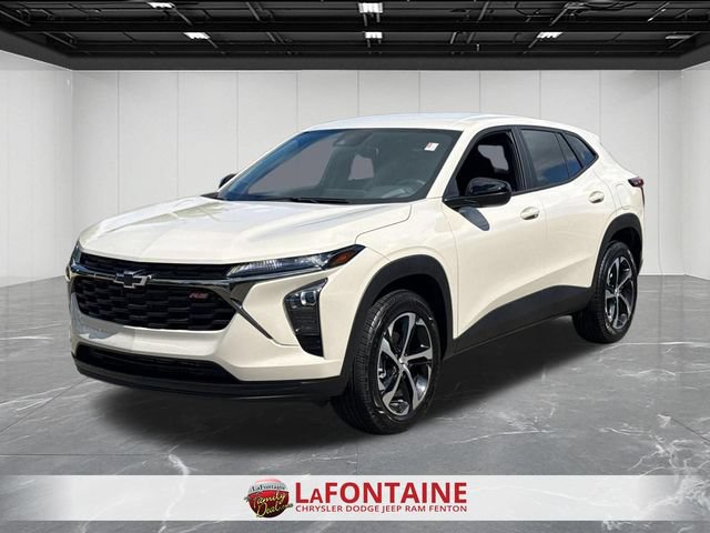 Used 2026 Chevrolet Trax RS w/ Driver Confidence Package FWD image 1