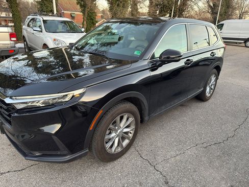 Used 2025 Honda CR-V EX-L image 1