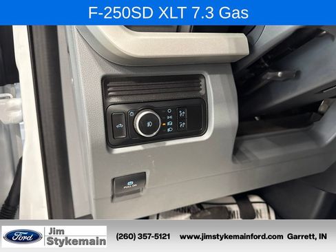 Used 2024 Ford F250 XLT AWD/4WD image 22