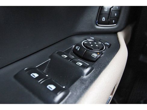 Used 2023 Ford Expedition Limited image 20