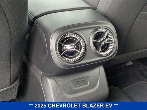 New 2025 Chevrolet Blazer EV LT AWD/4WD image 25