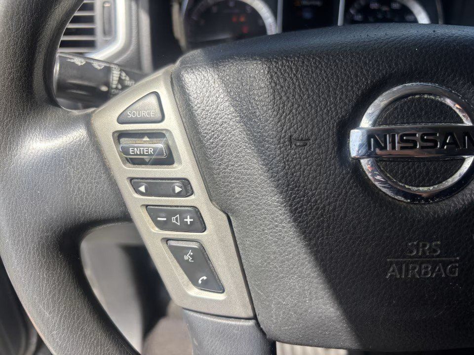 Used 2019 Nissan Titan SV RWD image 26