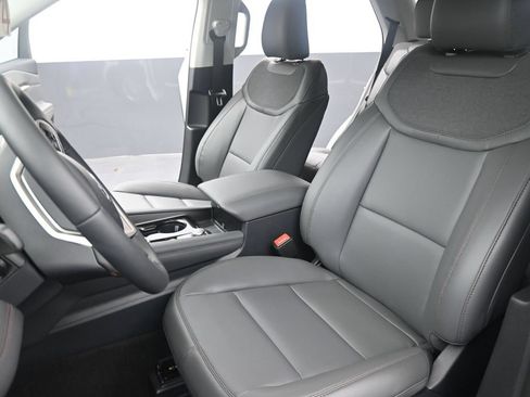New 2026 Ford Explorer Active w/ Active Comfort Package RWD image 9