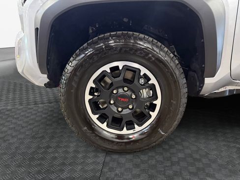New 2025 Toyota Tacoma TRD Off-Road AWD/4WD image 14