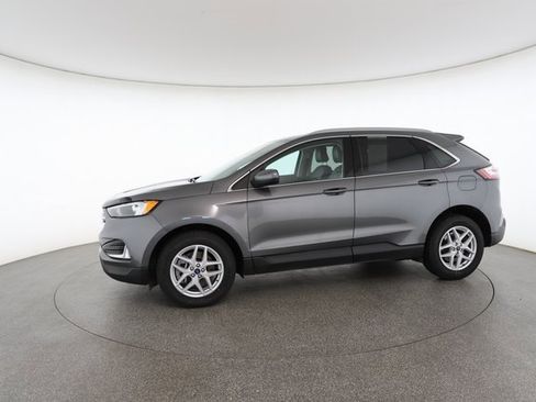 Used 2022 Ford Edge SEL w/ Convenience Package image 5