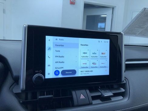 Used 2025 Toyota RAV4 LE image 29