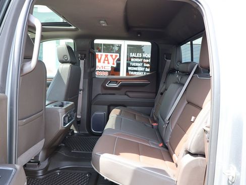 Used 2023 GMC Sierra 1500 Denali w/ Denali Reserve Package AWD/4WD image 27