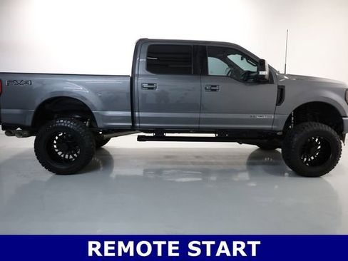 Used 2022 Ford F250 Lariat w/ Black Appearance Package image 22