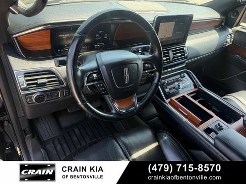 Used 2018 Lincoln Navigator L Reserve AWD/4WD image 9