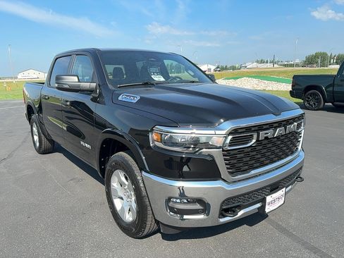New 2026 RAM 1500 Big Horn AWD/4WD image 4