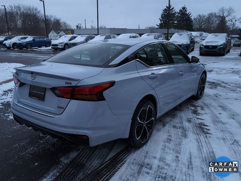 Used 2023 Nissan Altima 2.5 SR w/ SR Premium Package image 5
