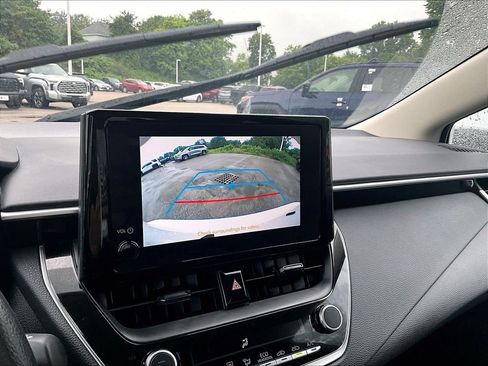 Used 2024 Toyota Corolla LE FWD image 19